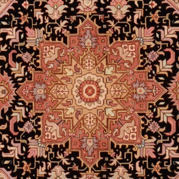 Tabriz Persian Rug 103 × 153 cm, Wool and Silk, hand-knotted — view 4