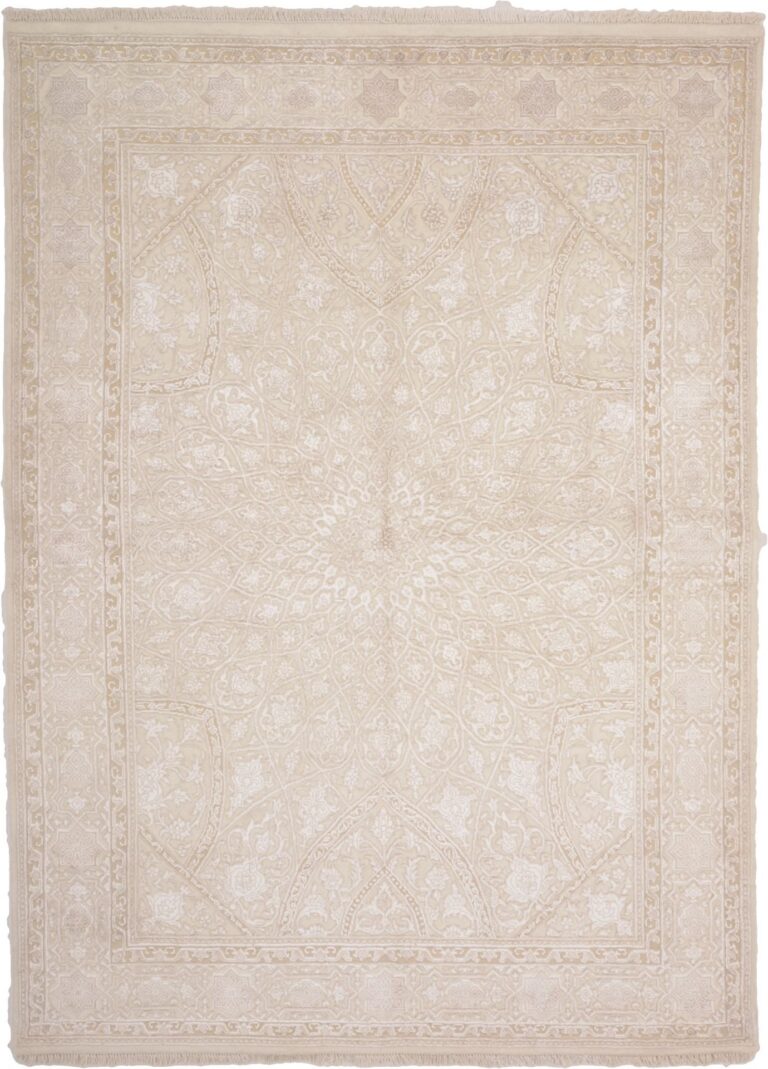 Tabriz Persian Rug 152 × 207 cm, Wool and Silk, hand-knotted