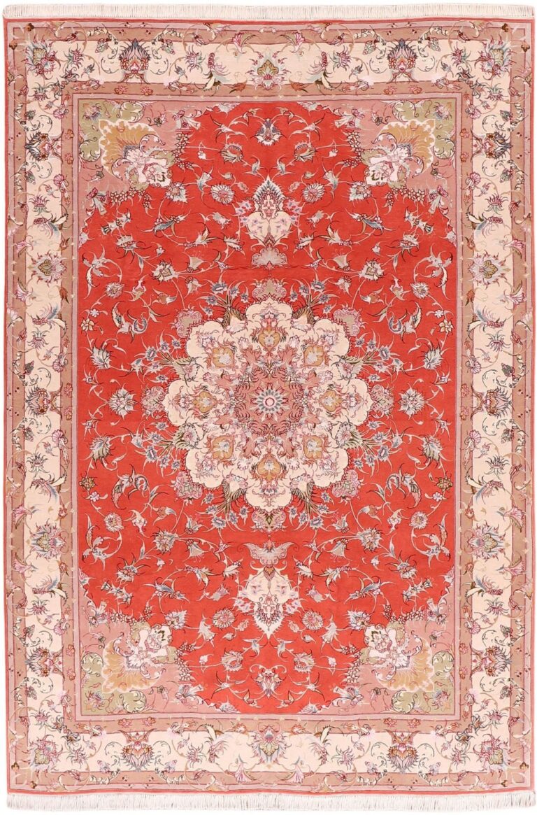 Tabriz Persian Rug 205 × 302 cm, Wool and Silk, hand-knotted