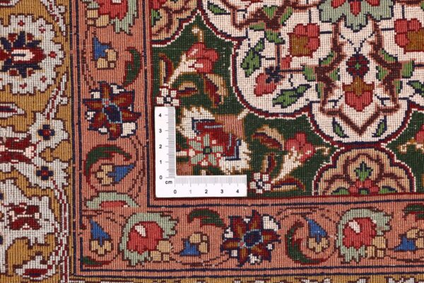 Tabriz Persian Rug 297 × 388 cm, Wool and Silk, hand-knotted — view 9